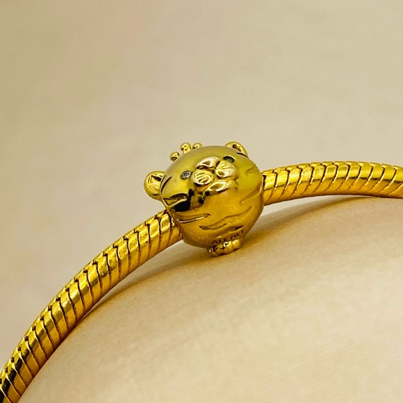 EUC Pandora 768594C01 Pandora Shine Chinese Zodiac Tiger Charm w/ Clear CZ’s - Picture 8 of 13